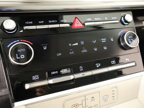 Certified 2026 Hyundai Santa Fe SEL FWD image 7