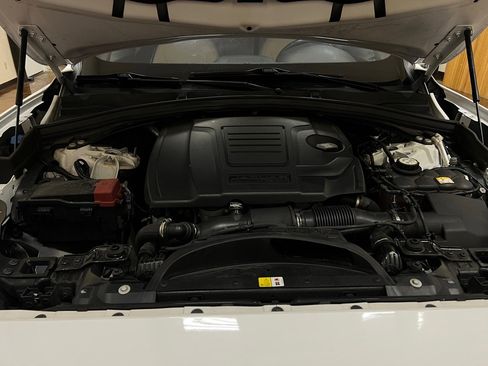 Used 2020 Jaguar F-PACE Premium image 39