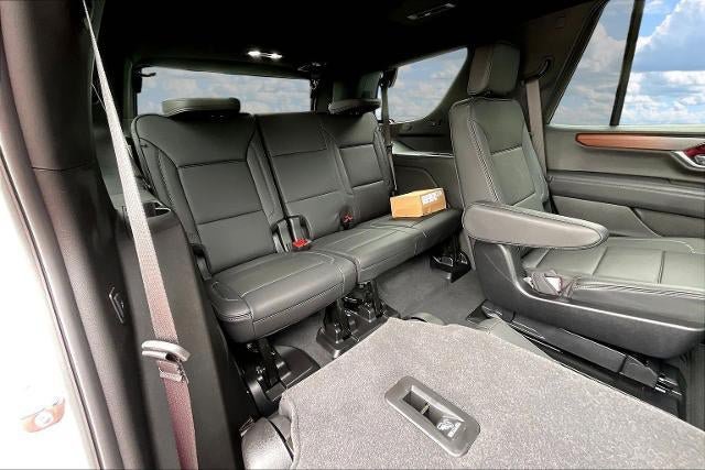Used 2026 GMC Yukon Denali w/ Denali Reserve Package AWD/4WD image 26