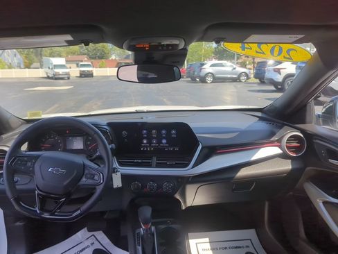 Certified 2024 Chevrolet Trax RS w/ Driver Confidence Package FWD image 27