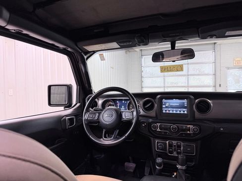 Used 2021 Jeep Gladiator Sport AWD/4WD image 27