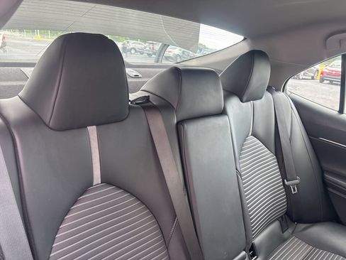 Used 2024 Toyota Camry SE FWD image 27