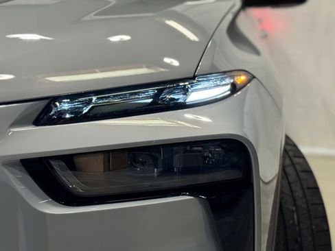 New 2026 BMW ALPINA XB7 AWD/4WD image 9