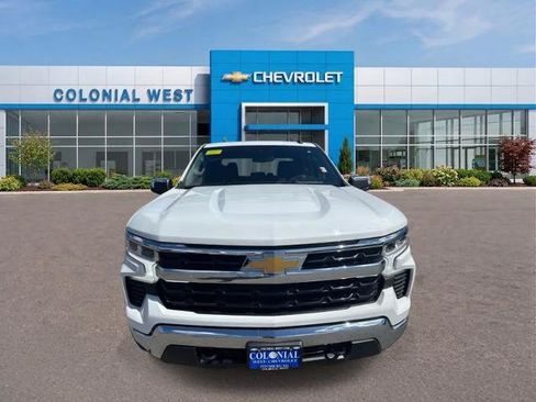Used 2023 Chevrolet Silverado 1500 LT AWD/4WD image 16