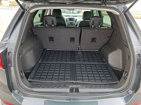 Used 2020 Chevrolet Equinox LS image 28