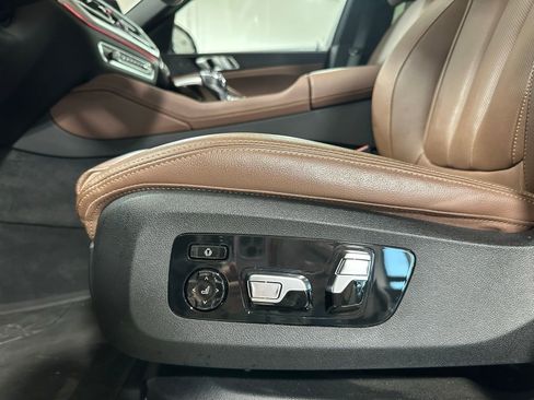 Used 2021 BMW X6 xDrive40i w/ M Sport Package image 15