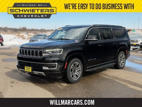 Used 2024 Jeep Wagoneer L Series II w/ Flexible Seating Group image 1