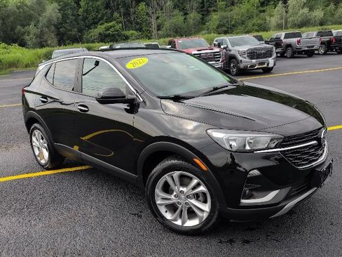 Used 2022 Buick Encore GX Preferred w/ Cold Weather Comfort Package FWD image 7