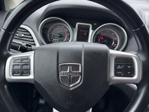 Used 2020 Dodge Journey SE w/ SE Popular Equipment Group image 10
