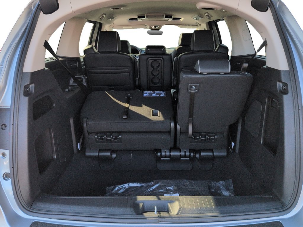 New 2027 Honda Odyssey Touring image 28