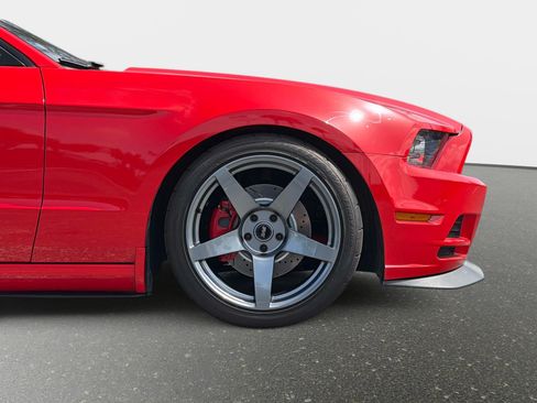 Used 2014 Ford Mustang Premium w/ Comfort Package RWD image 20