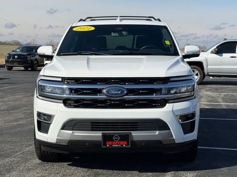 Used 2024 Ford Expedition Limited image 10