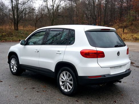 Used 2014 Volkswagen Tiguan SE image 3