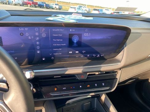 Used 2025 Buick Envision Preferred image 20