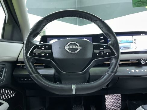 Used 2023 Nissan Ariya FWD image 20
