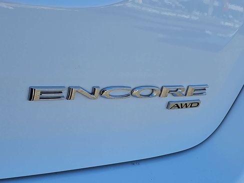 Used 2021 Buick Encore Preferred w/ Safety Package image 43