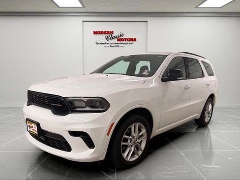 Used 2024 Dodge Durango GT image 3