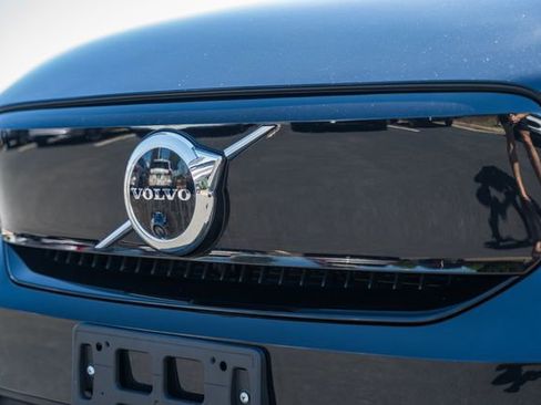 Used 2023 Volvo C40 P8 Recharge Ultimate AWD/4WD image 13