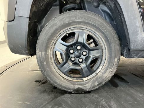 Used 2021 Jeep Renegade Sport AWD/4WD image 10