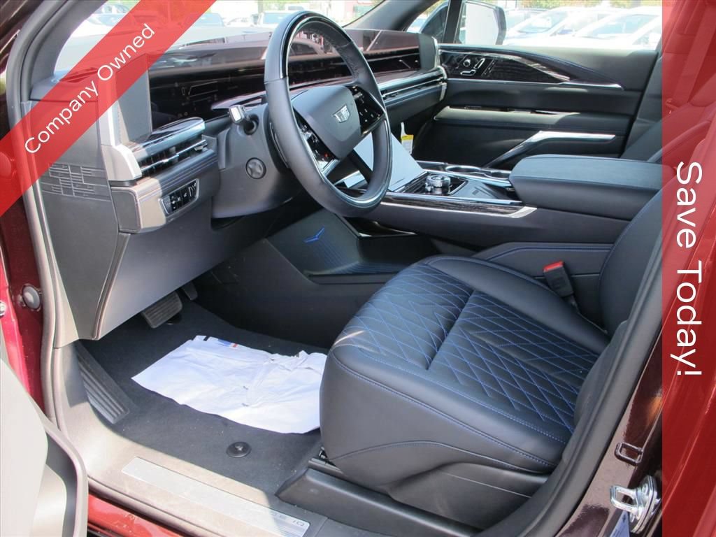 New 2026 Cadillac Escalade IQ Sport 1 w/ LPO, ONYX Package AWD/4WD image 11