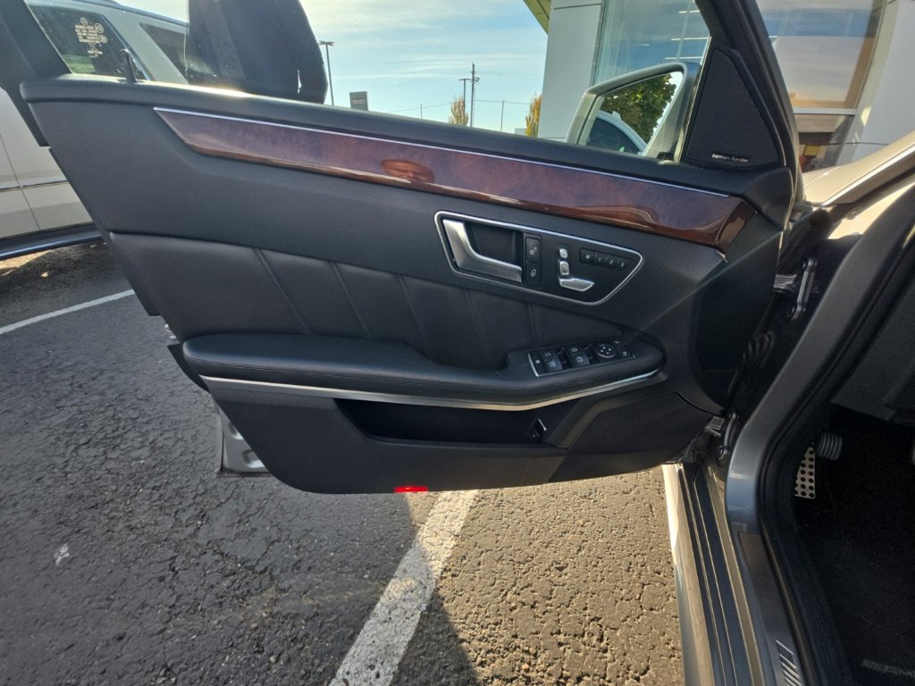 Used 2014 Mercedes-Benz E 63 AMG 4MATIC Sedan image 15