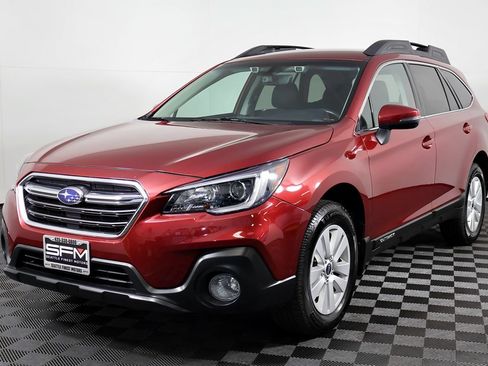 Used 2018 Subaru Outback 2.5i Premium AWD/4WD image 3