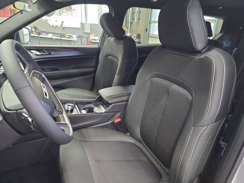 New 2026 Jeep Grand Cherokee L Laredo AWD/4WD image 16