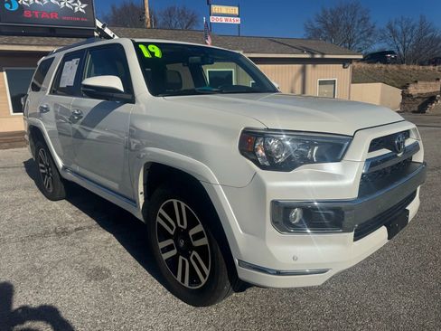 Used 2019 Toyota 4Runner Limited image 1