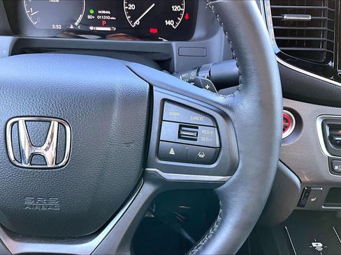 Certified 2025 Honda Ridgeline RTL image 24