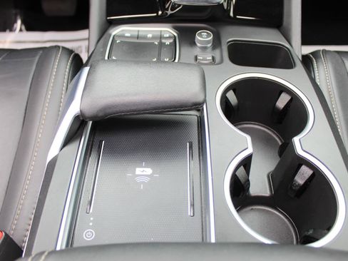 Used 2024 Acura MDX SH-AWD w/ Technology Package image 33