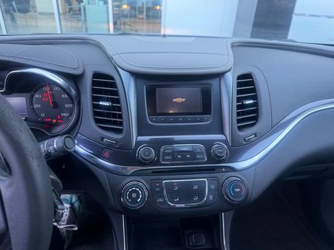 Used 2015 Chevrolet Impala LS FWD image 14