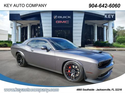 Used 2015 Dodge Challenger SRT Hellcat RWD image 1