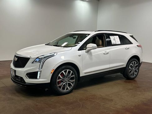 Used 2023 Cadillac XT5 Sportv w/ Platinum Package AWD/4WD image 34