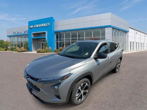 Used 2026 Chevrolet Trax RS w/ Sunroof Package FWD image 1