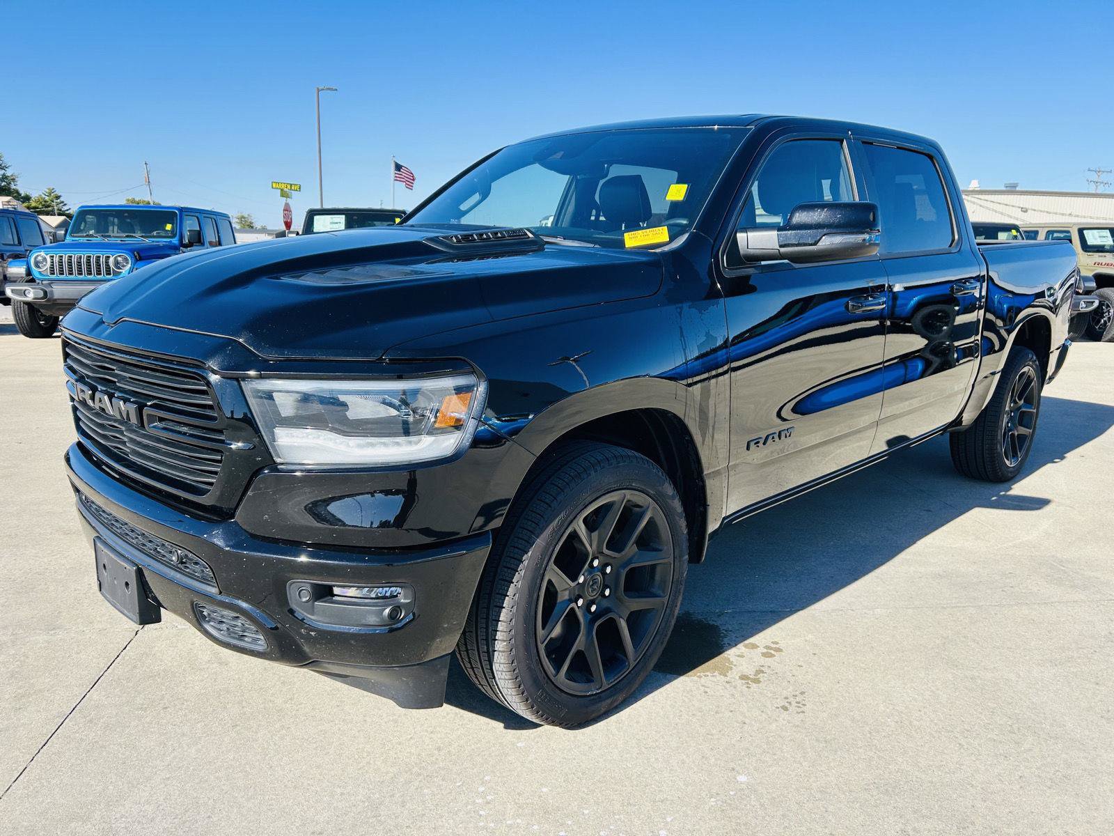 Used 2023 RAM 1500 Laramie AWD/4WD image 35