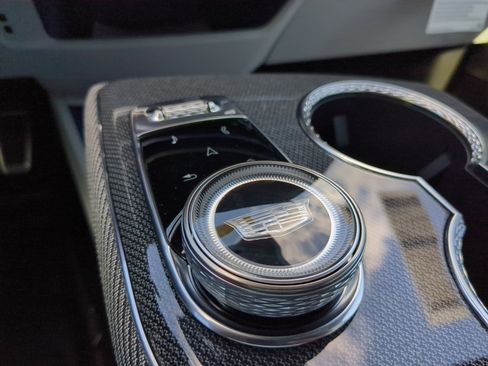 New 2026 Cadillac Optiq Luxury 1 image 26