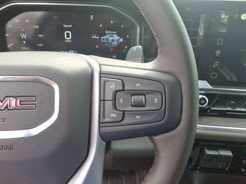 New 2026 GMC Sierra 1500 SLT w/ SLT Premium Plus Package AWD/4WD image 11