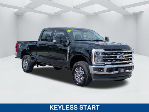 Certified 2024 Ford F250 Lariat w/ FX4 Off-Road Package AWD/4WD image 3