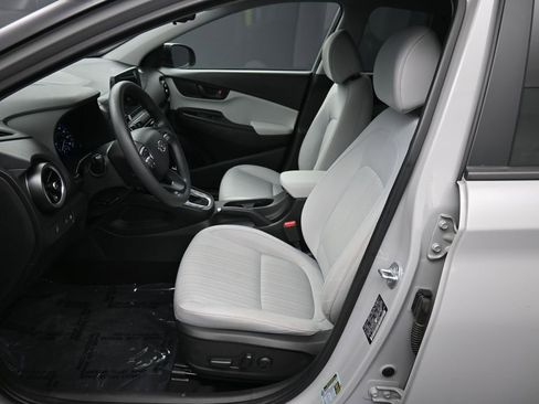 Certified 2023 Hyundai Kona SEL image 18