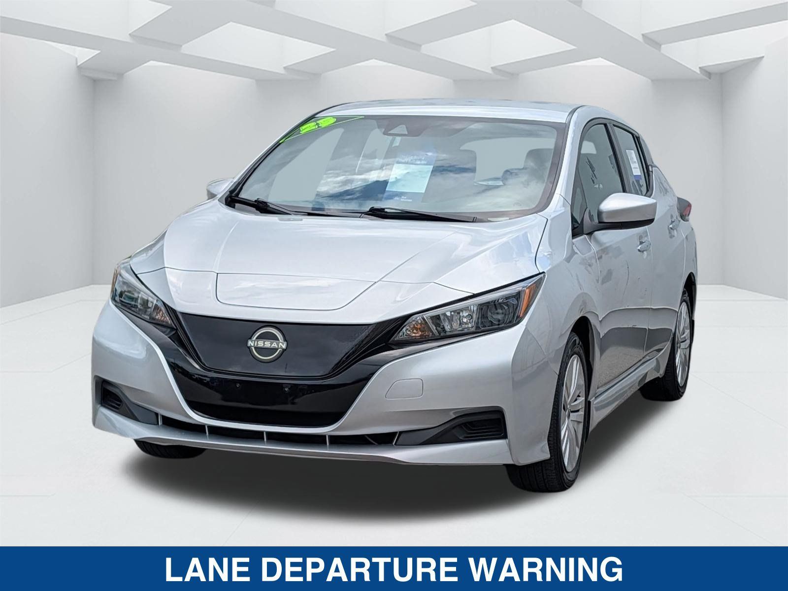 Used 2025 Nissan Leaf S w/ Protection Package FWD image 8