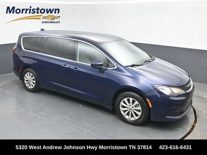Used 2017 Chrysler Pacifica Touring w/ Tire & Wheel Group