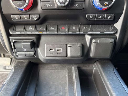 Used 2021 GMC Sierra 1500 AT4 w/ AT4 Preferred Package image 21
