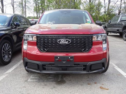 Used 2025 Ford Maverick XLT w/ XLT Luxury Package image 2