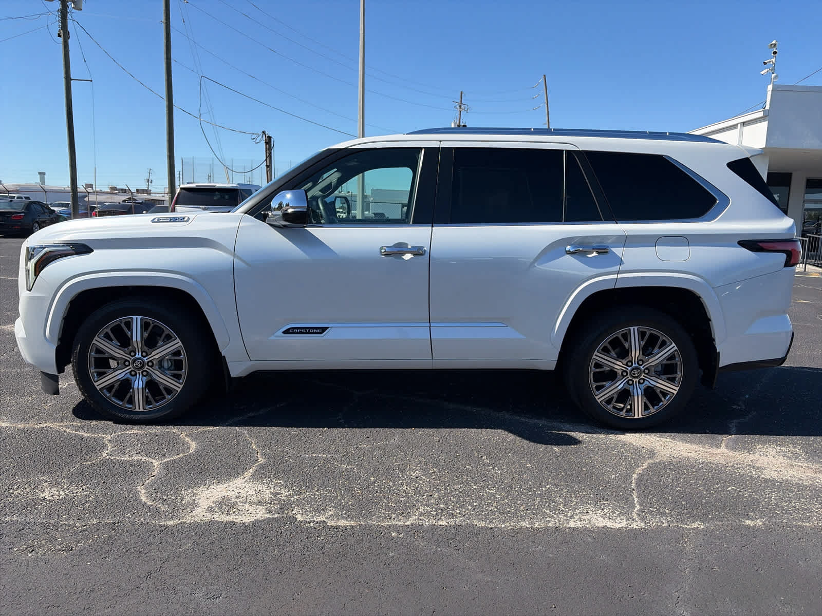 Used 2025 Toyota Sequoia Capstone AWD/4WD image 5