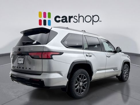 Used 2024 Toyota Sequoia Platinum image 5