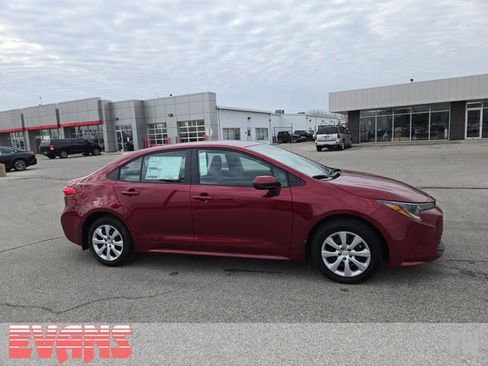 New 2026 Toyota Corolla LE image 2