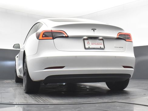 Used 2019 Tesla Model 3 Long Range image 22