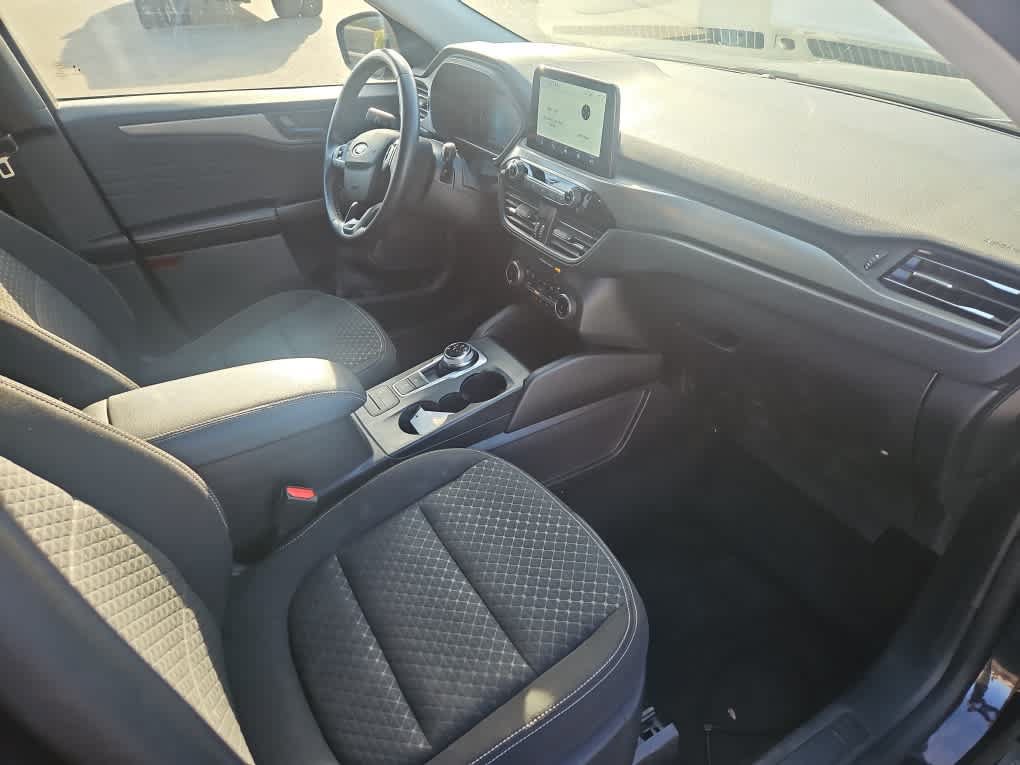 Certified 2023 Ford Escape Active w/ Cold Weather Package FWD image 13