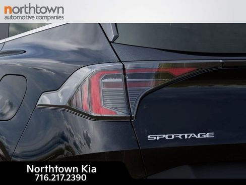 New 2026 Kia Sportage LX FWD image 12
