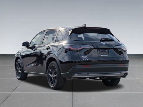 Certified 2023 Honda HR-V Sport image 4